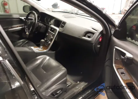 2012 Volvo S60 T5 z USA, uszkodzony, nr VIN YV1622FS1C2092893